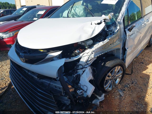 Toyota Sienna Platinum 2023 5TDESKFC4PS107444 Image 6