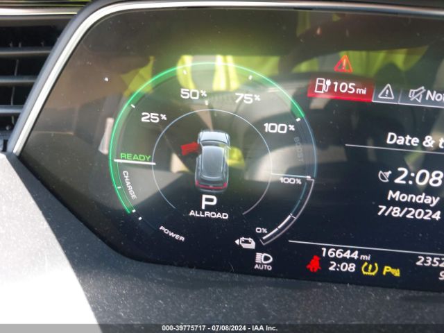 WA1VABGE7KB011059 Audi E-tron Premium Plus