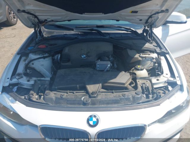 WBA8A3C55HK691256 BMW 320i Xdrive