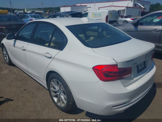 WBA8A3C55HK691256 BMW 320i Xdrive