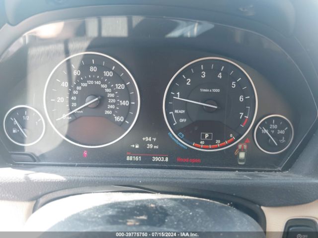 WBA8A3C55HK691256 BMW 320i Xdrive