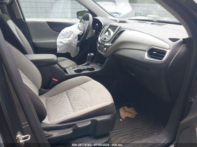 3GNAXSEV6KS562570 Chevrolet EQUINOX LS