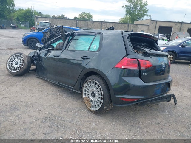 3VW5T7AU8GM022629 Volkswagen Golf Gti Se 4-door