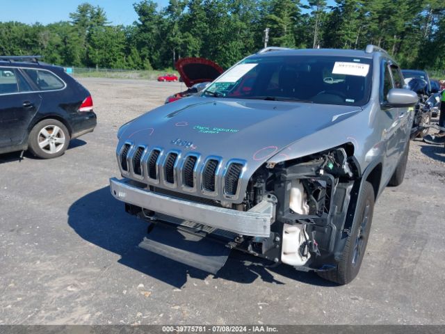 1C4PJMCB8FW768024 Jeep Cherokee Latitude
