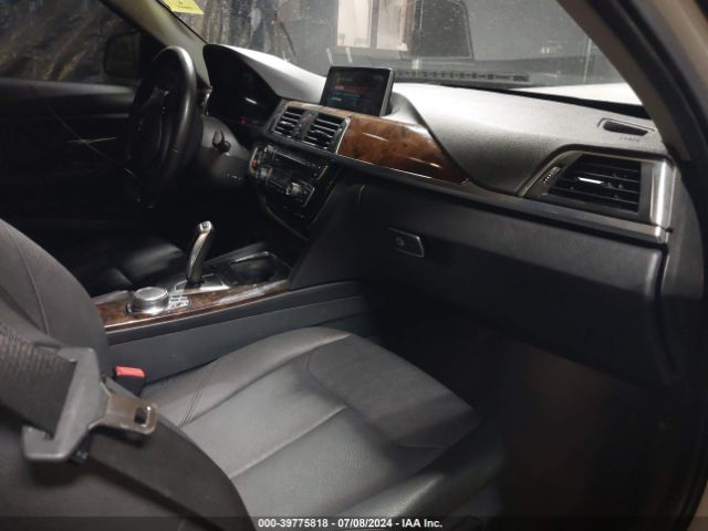 WBA8E5G39HNU44569 BMW 320i Xdrive