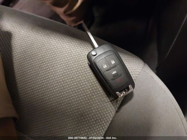 1G1PC5SB2F7283057 Chevrolet Cruze 1lt Auto