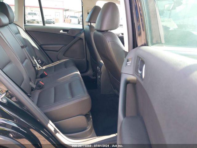 WVGAV7AX7GW523612 Volkswagen TIGUAN SE