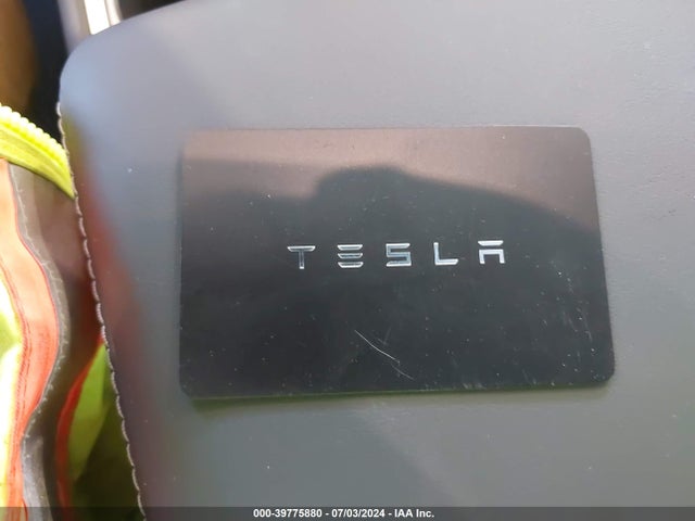 2024 TESLA MODEL Y 7SAYGDEEXRA292247 Photo 10