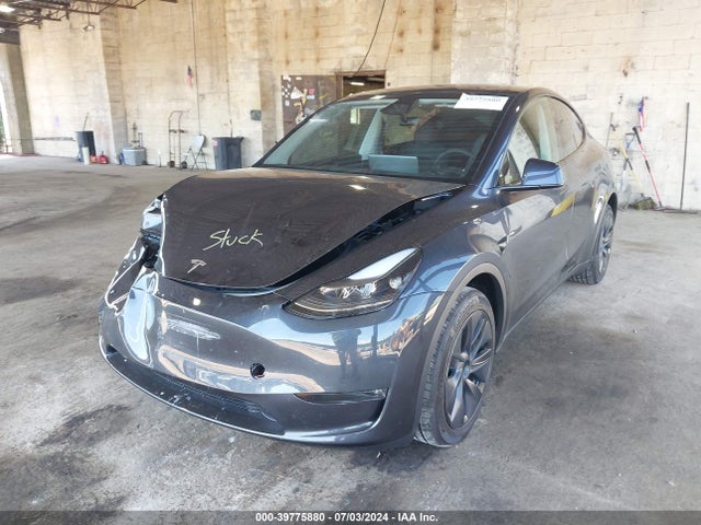 2024 TESLA MODEL Y 7SAYGDEEXRA292247 Photo 1