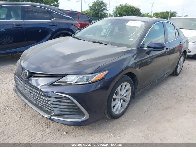 Toyota CAMRY LE 2022 4T1C11AK8NU663280 Image 2