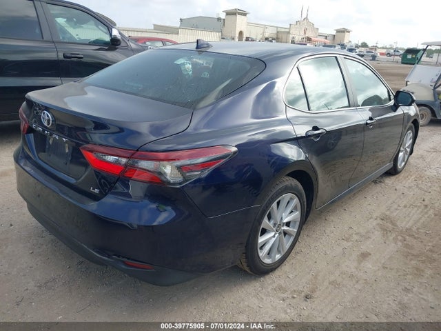 Toyota CAMRY LE 2022 4T1C11AK8NU663280 Image 4