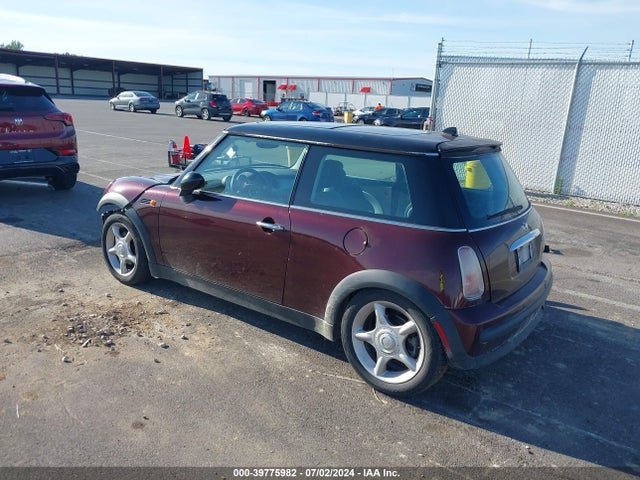 2003 MINI COOPER WMWRC33473TC47744 Photo 2