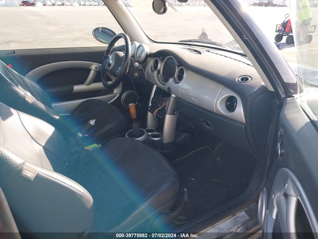 2003 MINI COOPER WMWRC33473TC47744 Photo 4