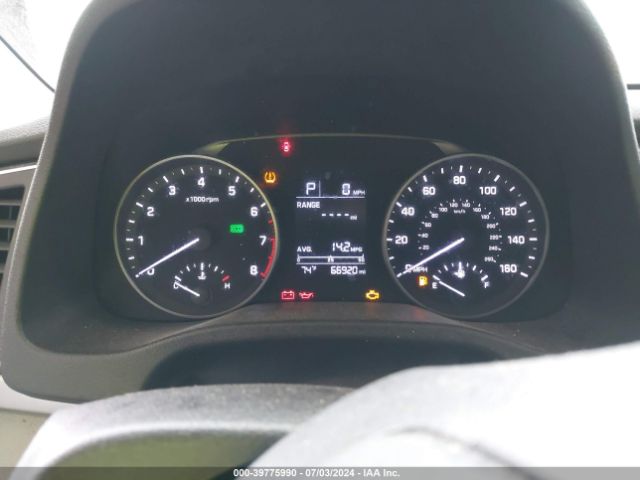 5NPD84LF8HH173815 Hyundai ELANTRA SE