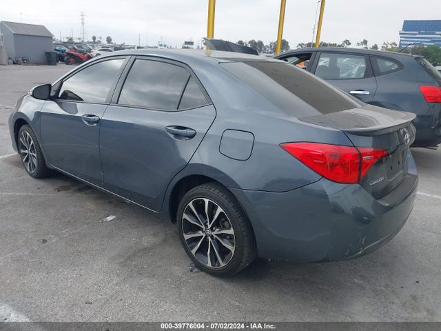 Toyota COROLLA SE 2017 5YFBURHE1HP729983 Image 3