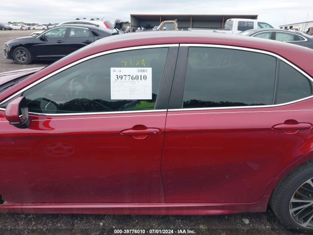 Toyota CAMRY SE 2018 4T1B11HK2JU562943 Image 14