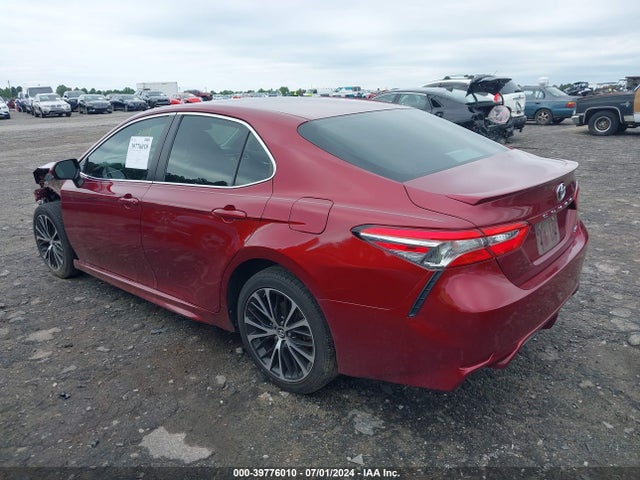 Toyota CAMRY SE 2018 4T1B11HK2JU562943 Image 3