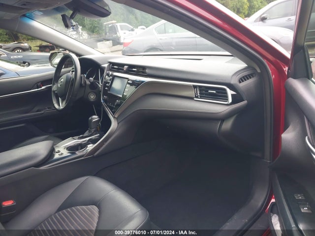 Toyota CAMRY SE 2018 4T1B11HK2JU562943 Image 5