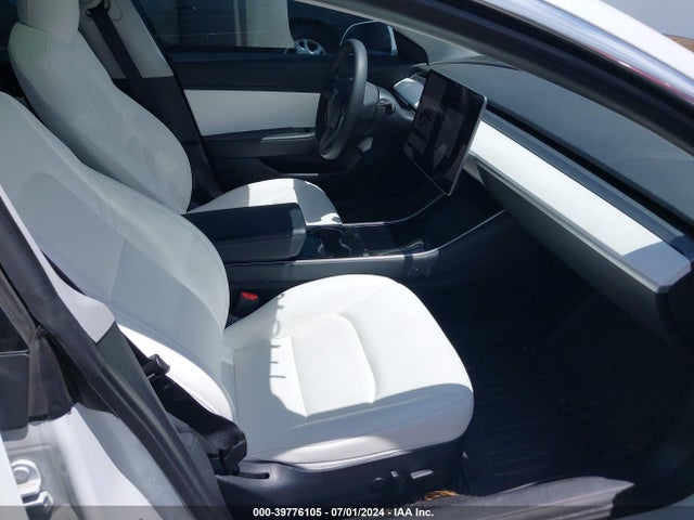 2020 TESLA MODEL 3 5YJ3E1EA0LF804939 Photo 4