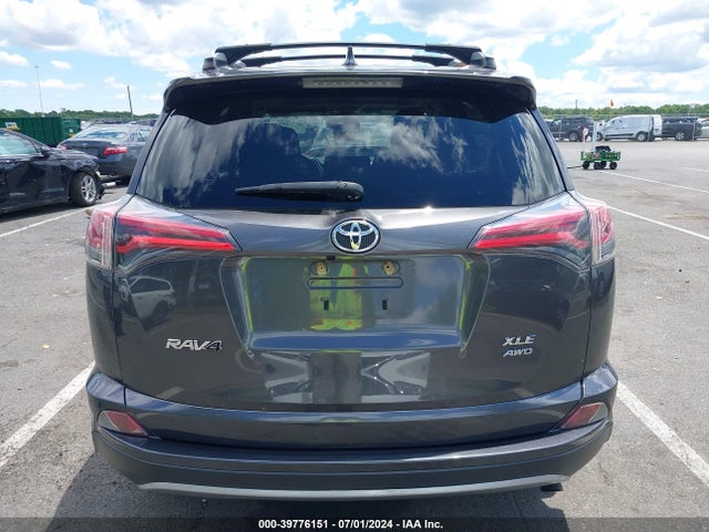 Toyota Rav4 Xle 2018 JTMRFREV0JJ209880 Image 16