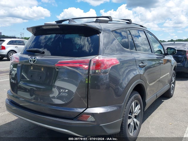 Toyota Rav4 Xle 2018 JTMRFREV0JJ209880 Image 4