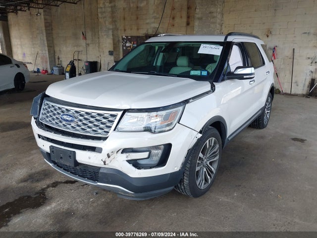 Ford Explorer Platinum 2017 1FM5K8HT2HGD19184 Image 2