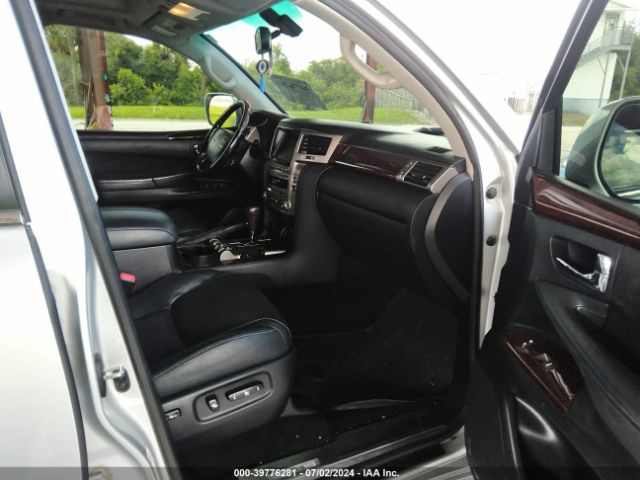 JTJHY7AX8F4177684 Lexus LX 570