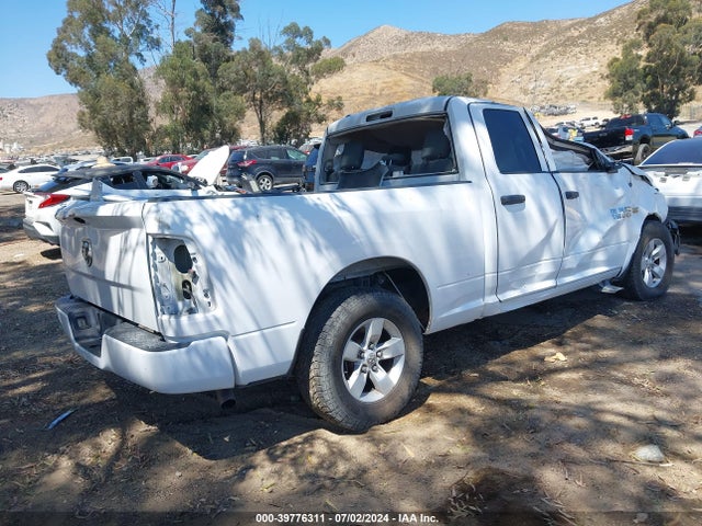 1C6RR6FT1JS211898 RAM 1500 Express Quad Cab 4x2 6'4 Box