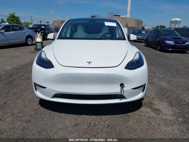 7SAYGDEF0PF807653 Tesla Model Y