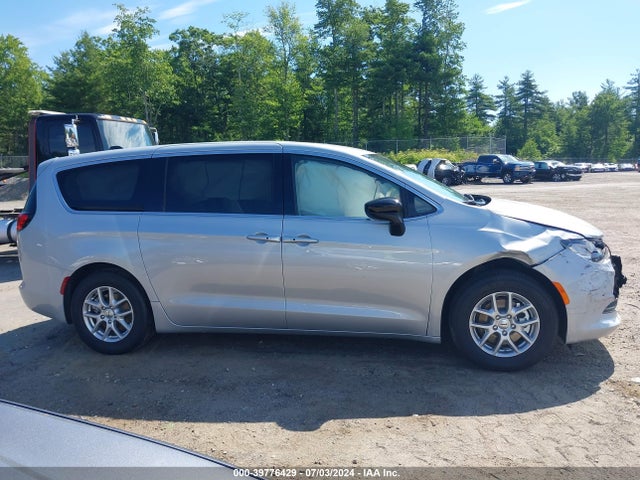 2C4RC1CG4RR152895 Chrysler 2024