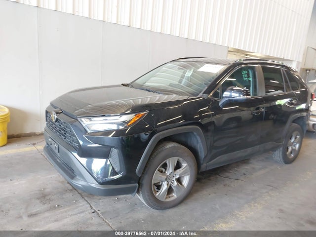 Toyota Rav4 Xle 2022 2T3W1RFV4NW193948 Image 2