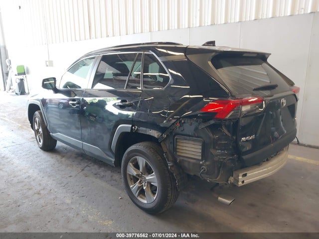 Toyota Rav4 Xle 2022 2T3W1RFV4NW193948 Image 3