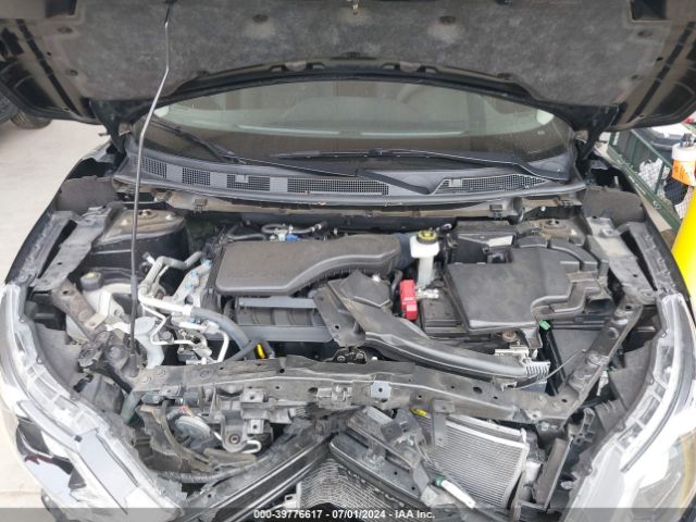 JN1BJ1CP8JW156924 Nissan Rogue Sport S
