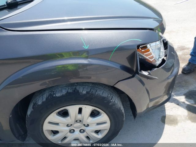 3C4PDCAB9JT376186 Dodge JOURNEY SE