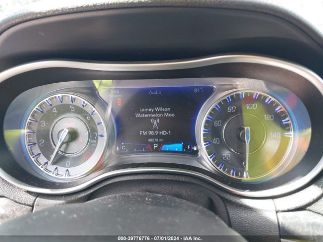 2C3CCAKG1JH268979 Chrysler 300 Limited Awd
