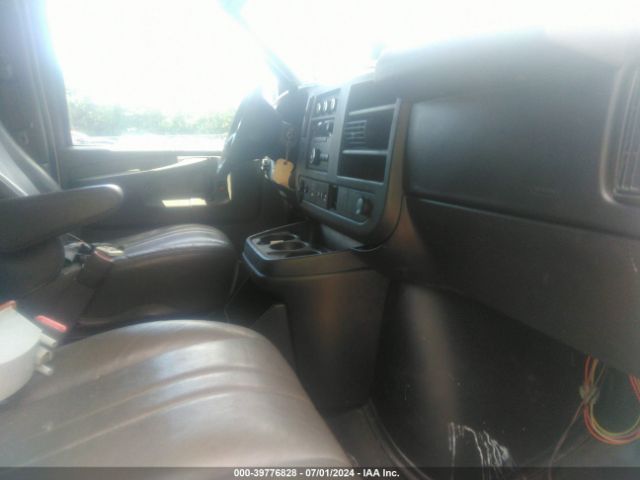 1GCWGFFA5E1142628 Chevrolet Express 2500 Work Van