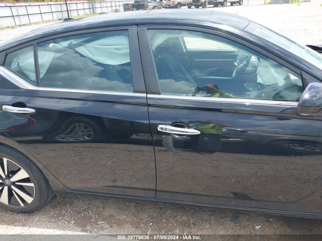 39776830 :رقم المزاد ، 1N4BL4DV9MN354241 vin ، 2021 Nissan Altima Sv Fwd مزاد بيع