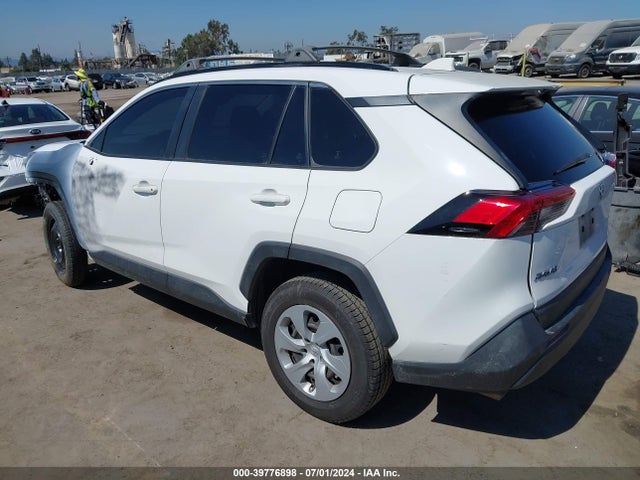 Toyota RAV4 LE 2019 JTMH1RFV3KD509311 Image 3