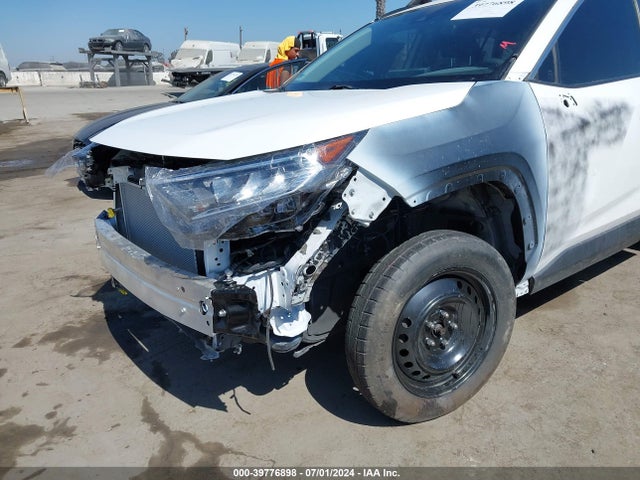 Toyota RAV4 LE 2019 JTMH1RFV3KD509311 Image 6