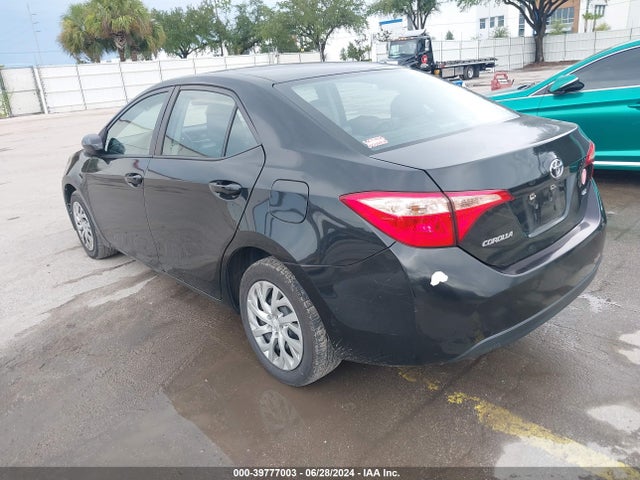 Toyota COROLLA LE 2019 2T1BURHE3KC233784 Image 3