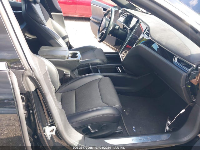 Tesla Model S 60/75 2017 5YJSA1E14HF200499 Image 5