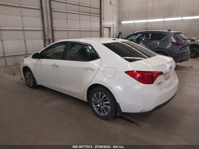 Toyota Corolla Xle 2017 2T1BURHE7HC941691 Image 3