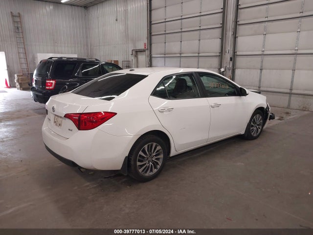Toyota Corolla Xle 2017 2T1BURHE7HC941691 Image 4