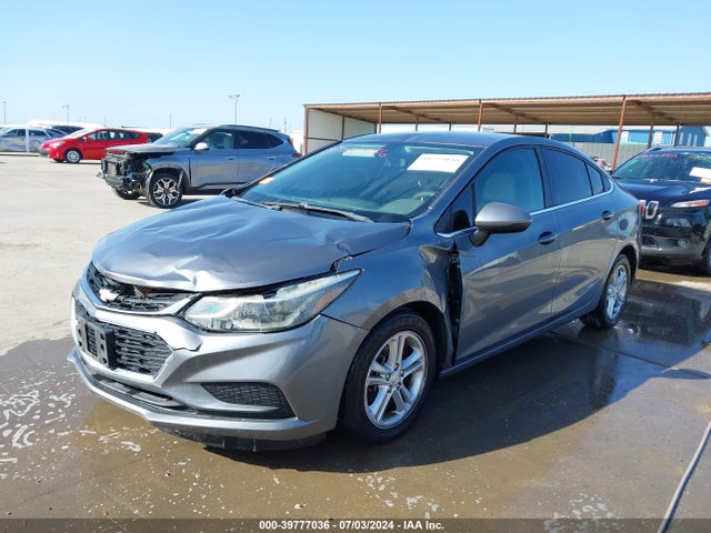 Chevrolet Cruze Lt Auto 2018 1G1BE5SM4J7133501 Image 2