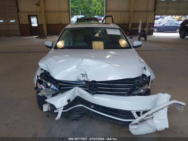 3VWL07AJ9GM227009 Volkswagen Jetta 1.8t Sel