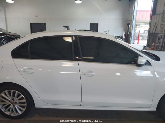 3VWL07AJ9GM227009 Volkswagen Jetta 1.8t Sel