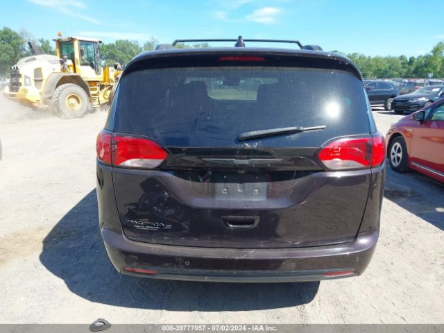 2C4RC1EG9KR570811 Chrysler Pacifica Touring L Plus