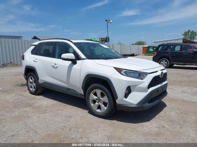Toyota Rav4 Xle 2019 2T3P1RFV8KC008608 Image 1