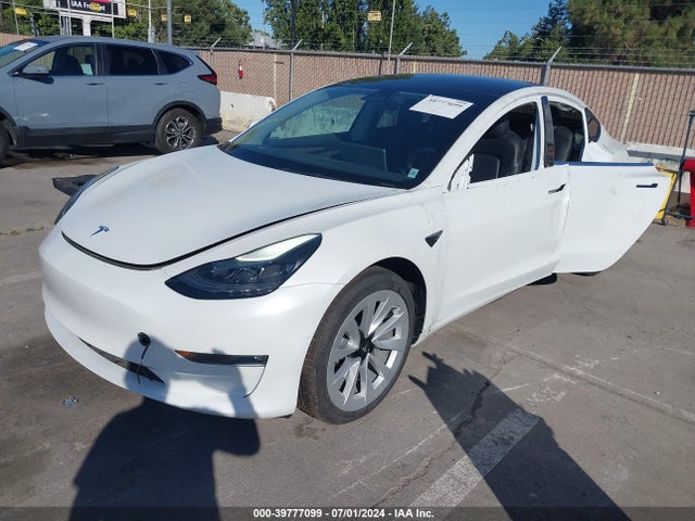 Tesla Model 3 Long Range Dual Motor All-wheel Drive 2022 5YJ3E1EBXNF128981 Image 2