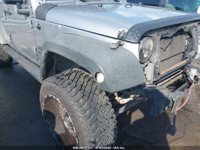 1C4BJWDG3FL638752 Jeep Wrangler Unlimited Sport